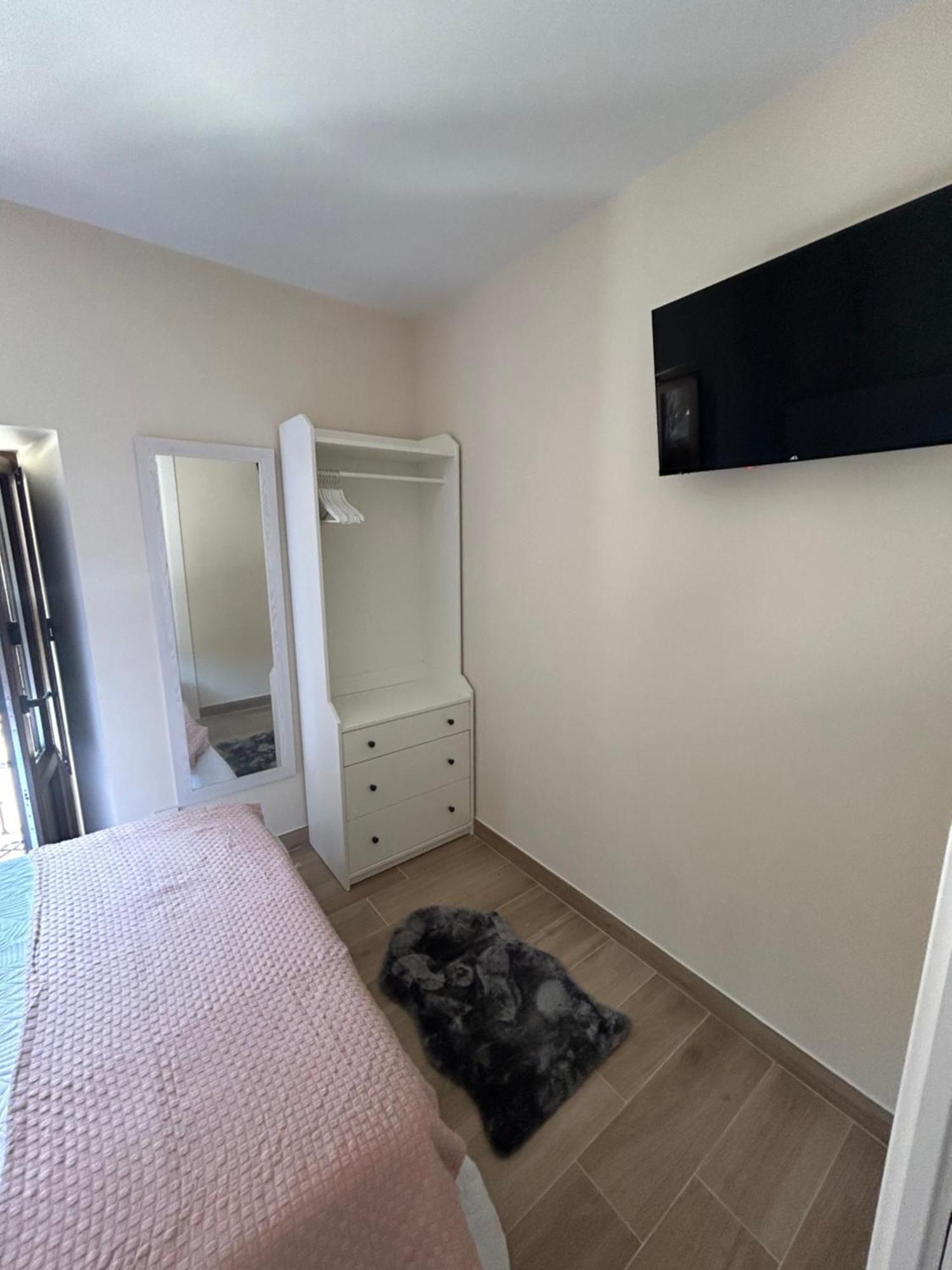 Apartamentos San Roque Arenas De Cabrales Εξωτερικό φωτογραφία
